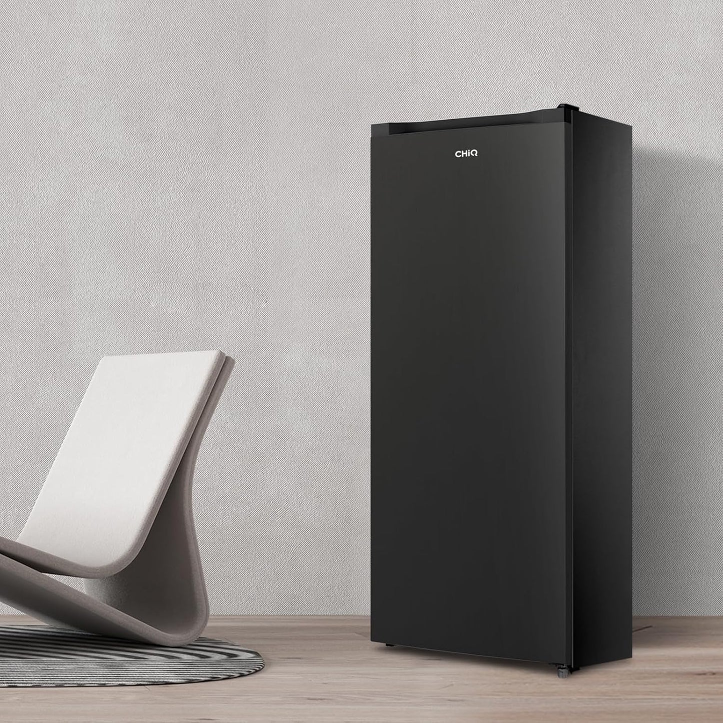 CHiQ Congélateur d'une capacité de 145 L, Congélation rapide, Thermostat réglable Silencieux Porte réversible, Noir, Classe énergétique E